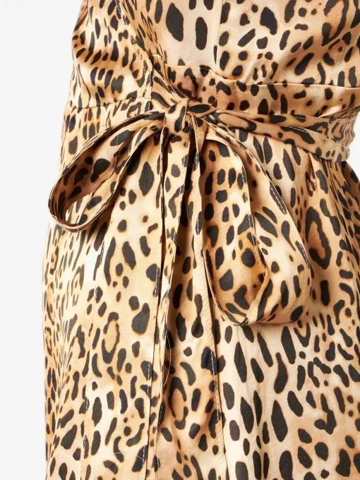 Abito corto da donna con stampa leopardata