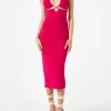 Abito fucsia con taglio longuette
