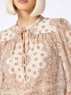 Blusa da donna in voile di seta Harper con stampa bandana