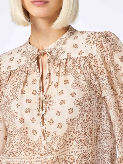 Blusa da donna in voile di seta Harper con stampa bandana