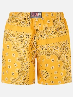 Costume da bagno da uomo con stampa bandana ocra