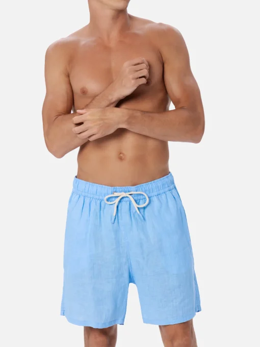 Costume da bagno da uomo di media lunghezza in lino color celeste Gustavia