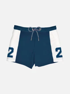 Costume da bambino con bande e patch