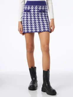 Gonna da donna in maglia con bottoni gioiello