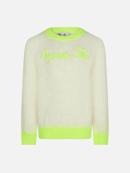 Maglione da bambino girocollo con ricamo fatto a mano
