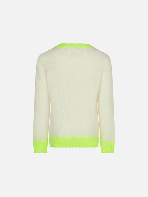 Maglione da bambino girocollo con ricamo fatto a mano