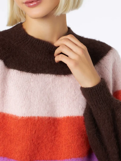 Maglione da donna morbida con colori sfumati
