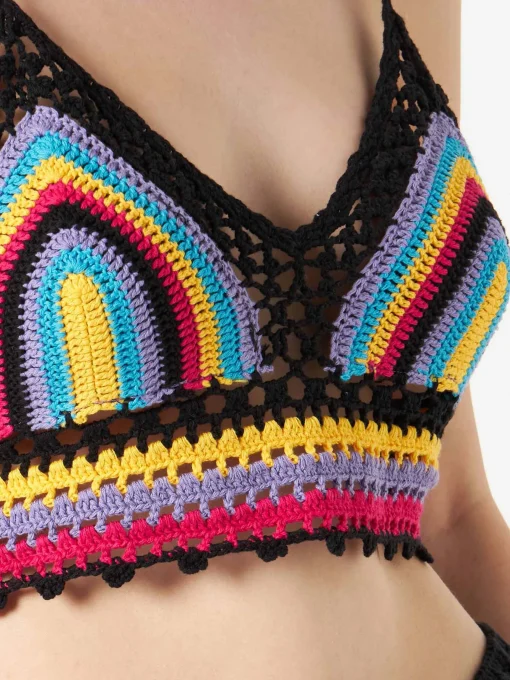 Top all'uncinetto multicolore