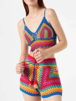 Top all'uncinetto multicolore