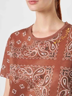 T-shirt da donna in lino con stampa bandana