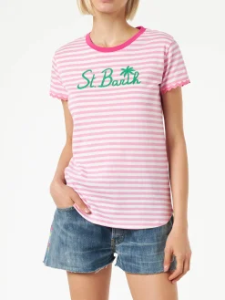 T-shirt in cotone a righe fucsia con ricamo St. Barth